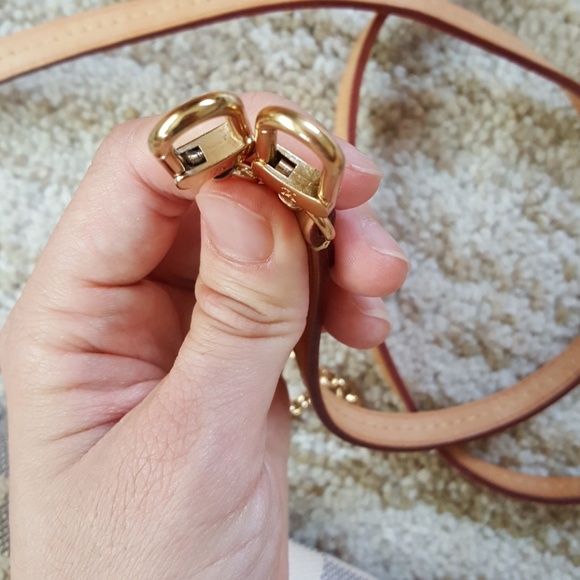 Sold locally. - Picture 3 of 8